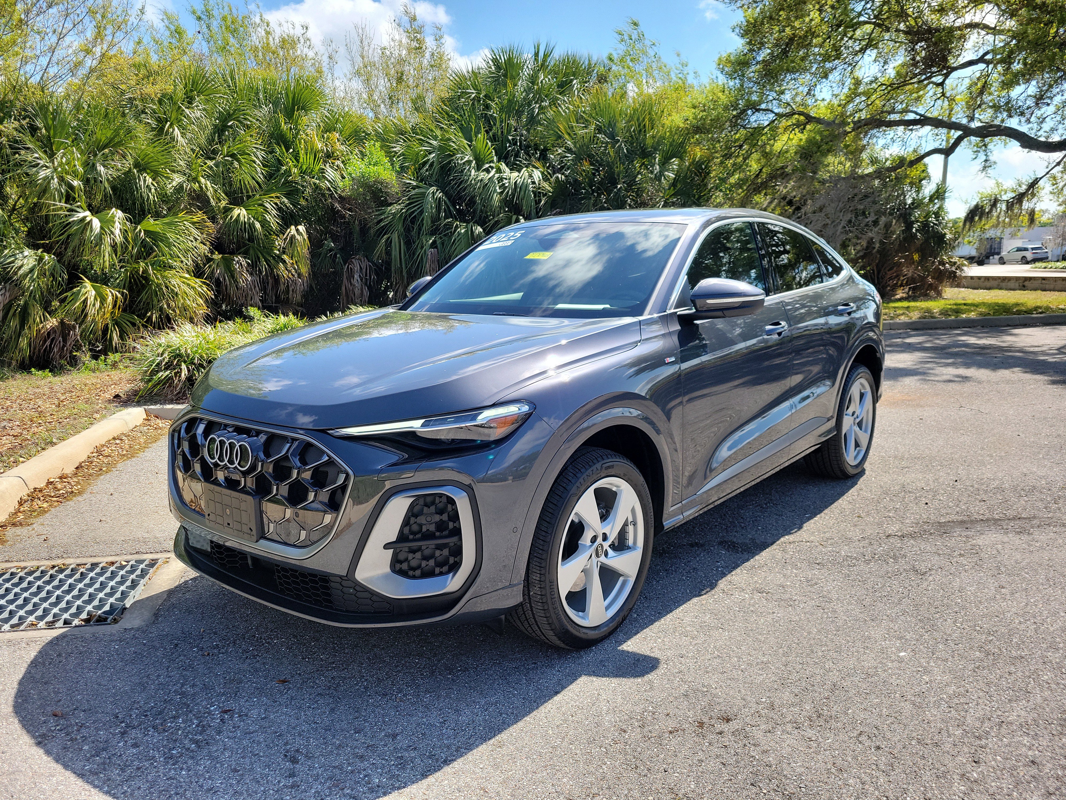 Certified 2025 Audi Q5 Premium Plus w/ Premium Plus image 9