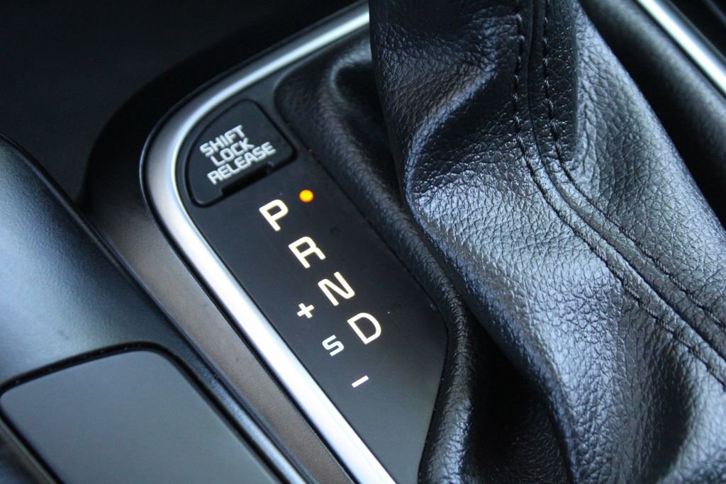 Certified 2025 Kia Soul LX image 33