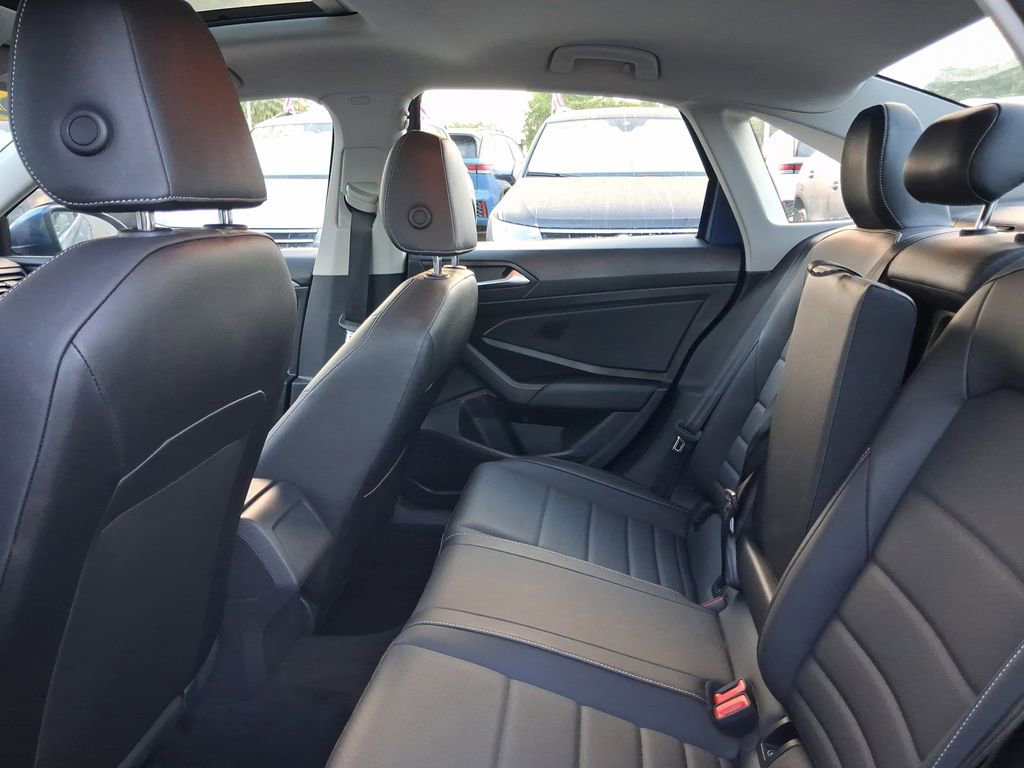 Certified 2021 Volkswagen Jetta SE FWD image 7
