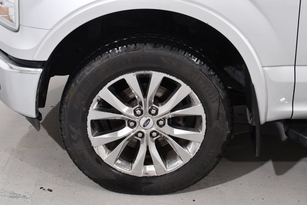 Used 2016 Ford F150 Lariat w/ Equipment Group 502A Luxury AWD/4WD image 23