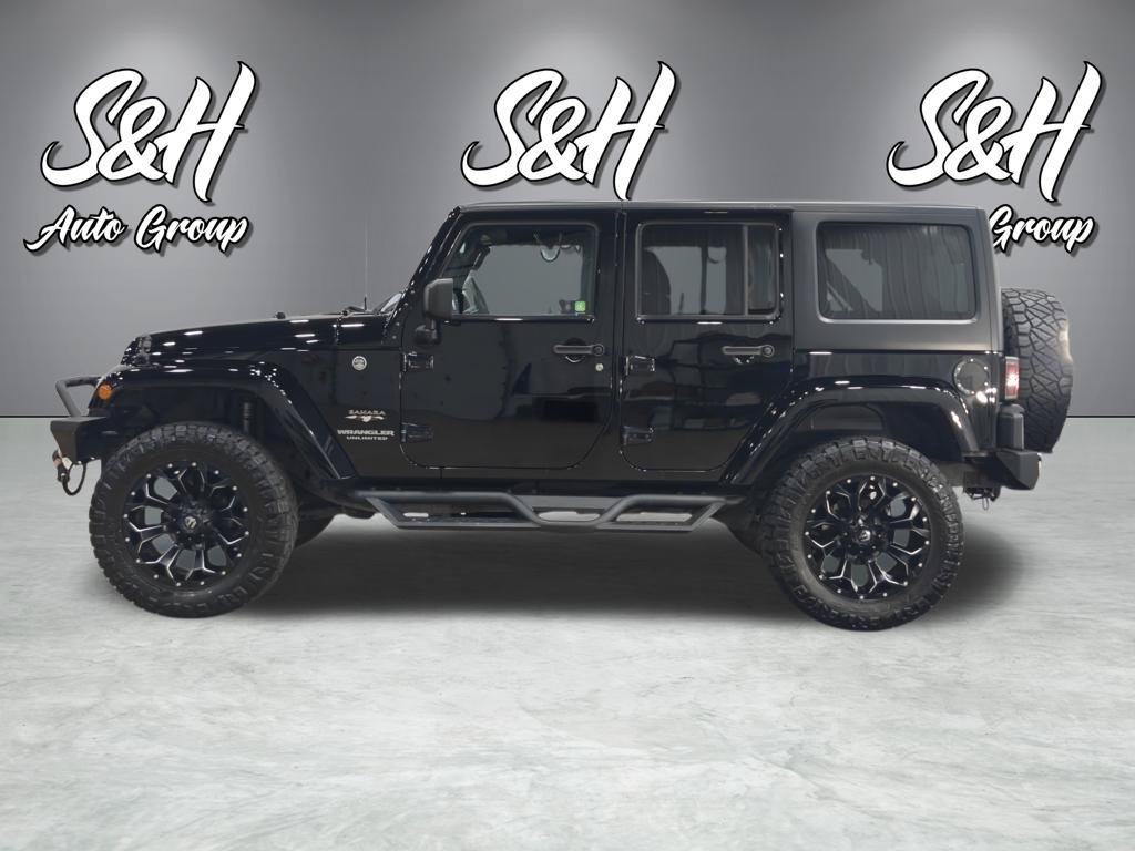 Used 2016 Jeep Wrangler Unlimited Sahara w/ Dual Top Group AWD/4WD image 15