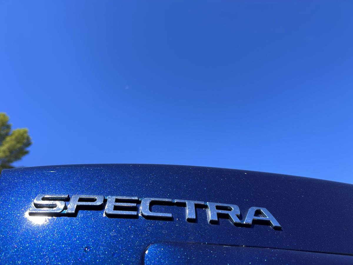 Used 2009 Kia Spectra EX image 10