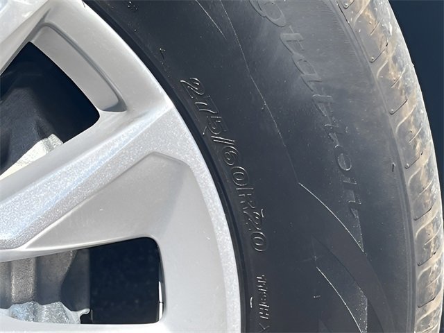 Used 2022 Chevrolet Silverado 1500 Custom image 11