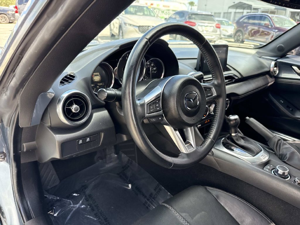 Used 2021 MAZDA MX-5 Miata RF Grand Touring RWD image 14