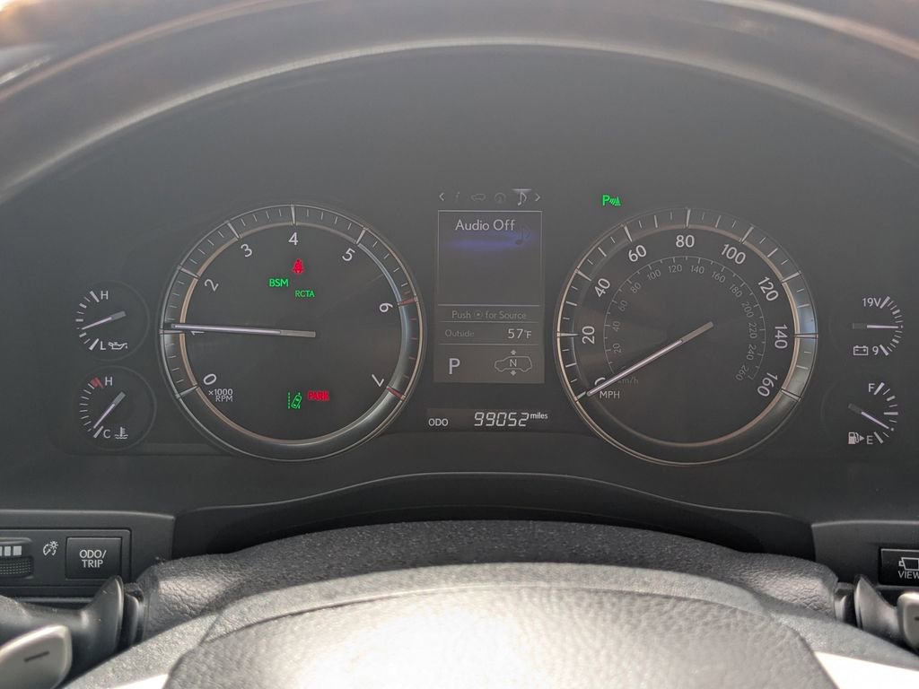 Used 2017 Lexus LX 570 4WD w/ Luxury Package image 26