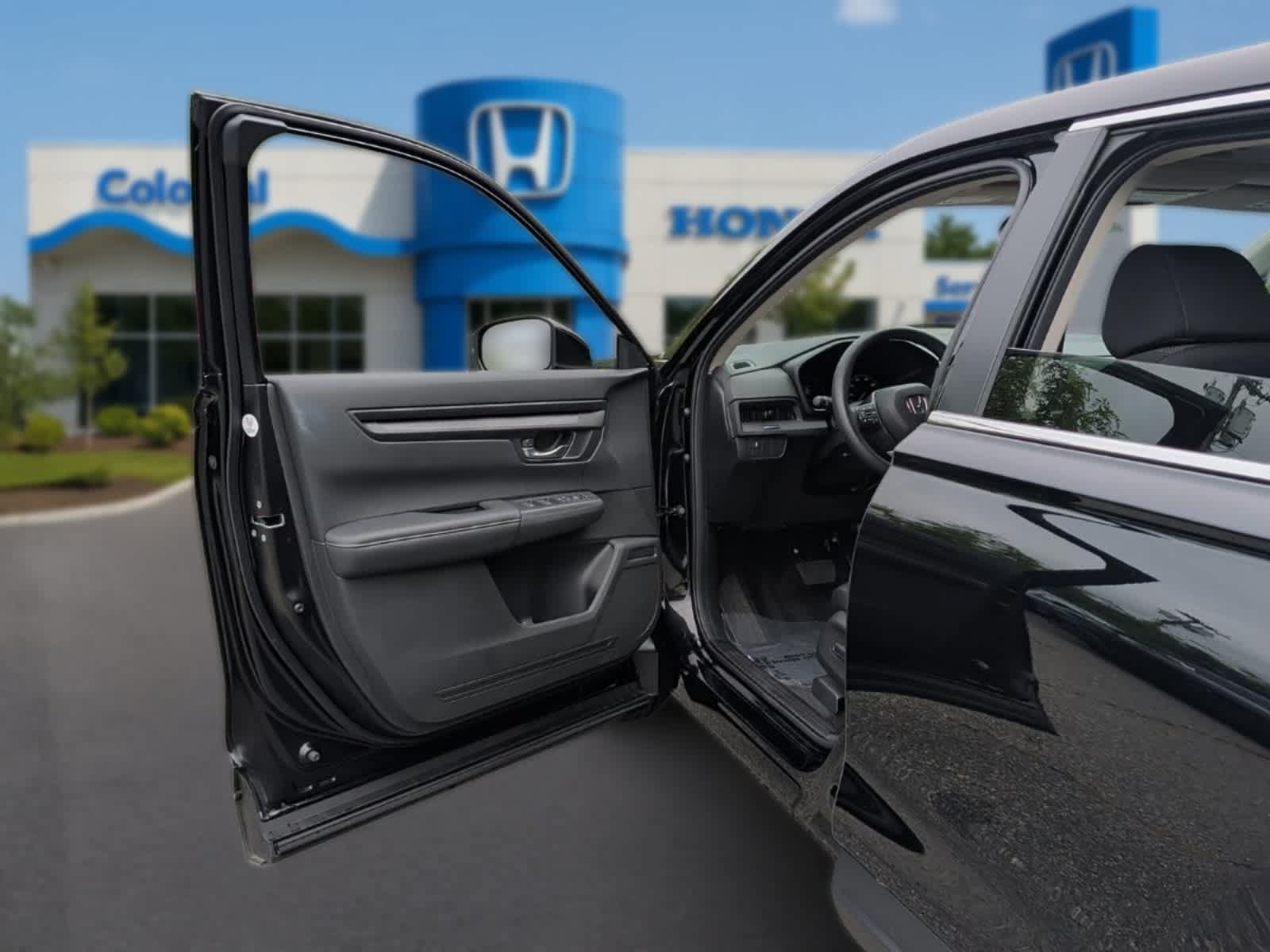 Used 2025 Honda CR-V EX image 11
