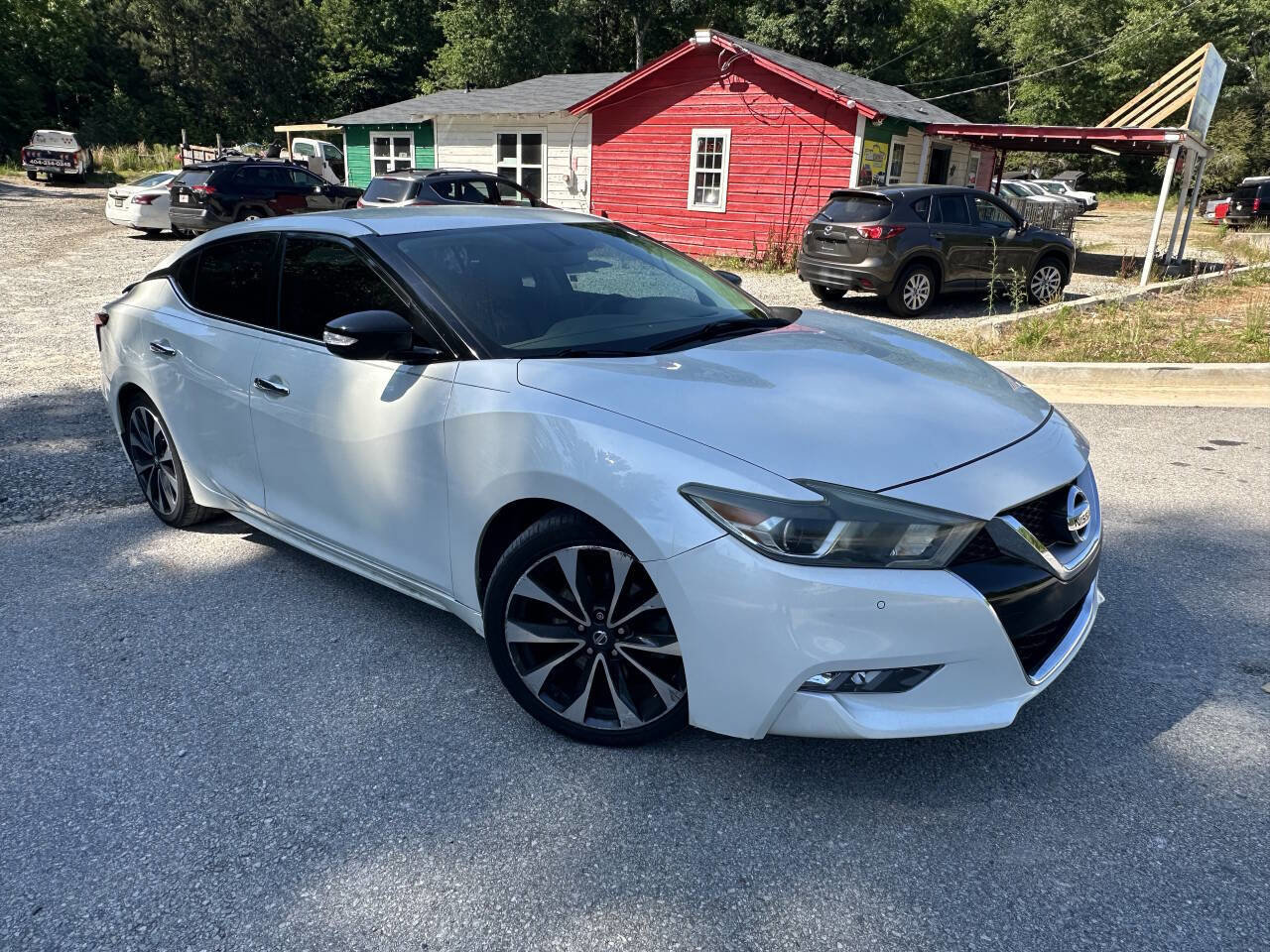Used 2016 Nissan Maxima SR FWD image 1