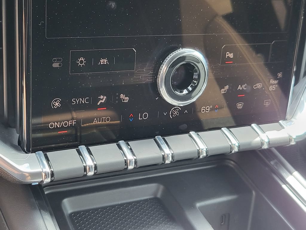 New 2025 GMC Acadia Elevation w/ Black Edition AWD/4WD image 25