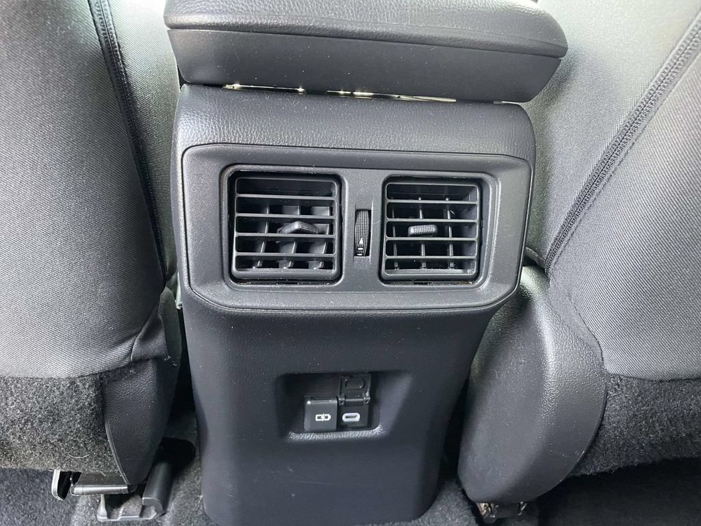 Used 2024 Toyota RAV4 XLE FWD image 13