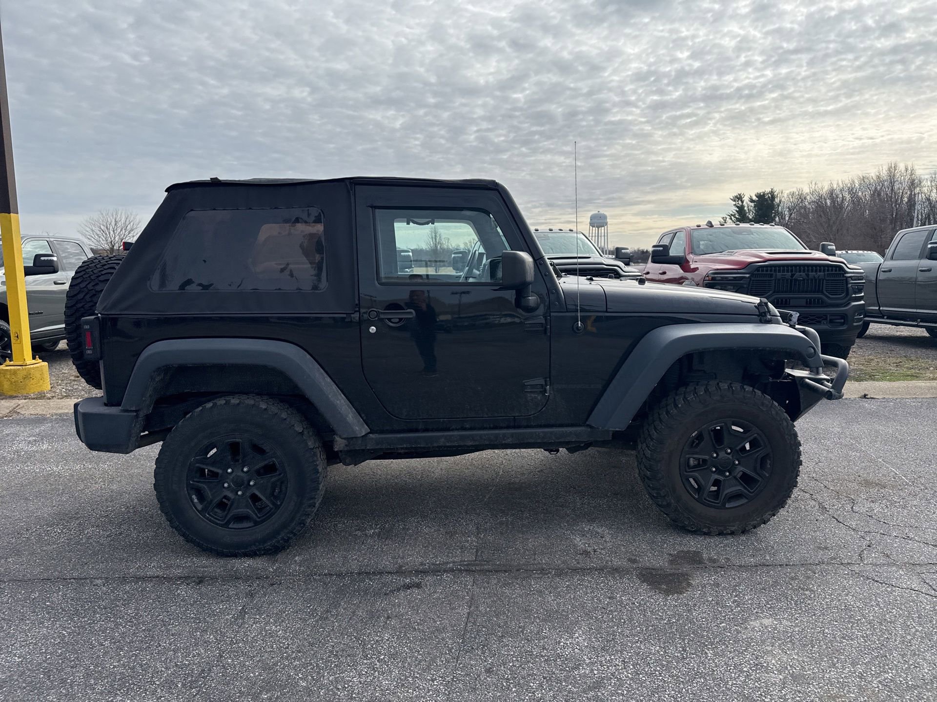 Used 2015 Jeep Wrangler Sport image 6