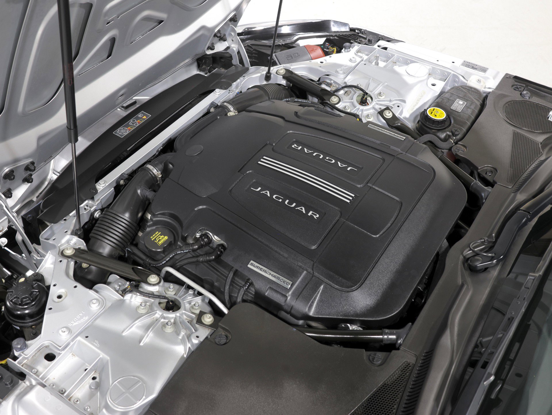 Used 2014 Jaguar F-TYPE S image 87