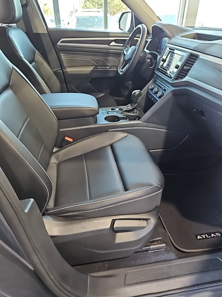 Used 2023 Volkswagen Atlas SE image 13