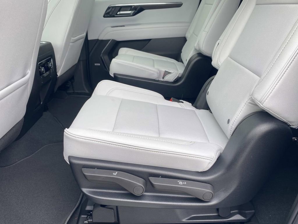 New 2026 Chevrolet Suburban Premier w/ Sun And Tow Package image 15