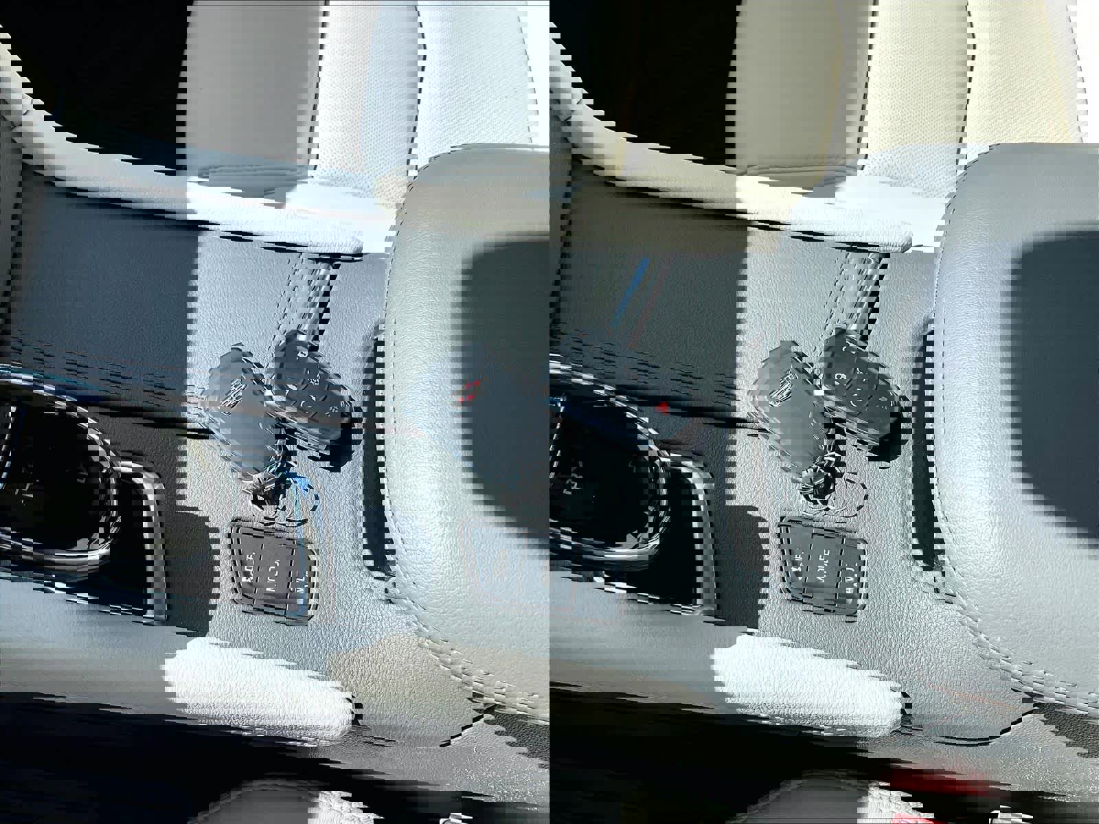 Used 2018 Cadillac XT5 Luxury w/ Driver Awareness Package AWD/4WD image 13