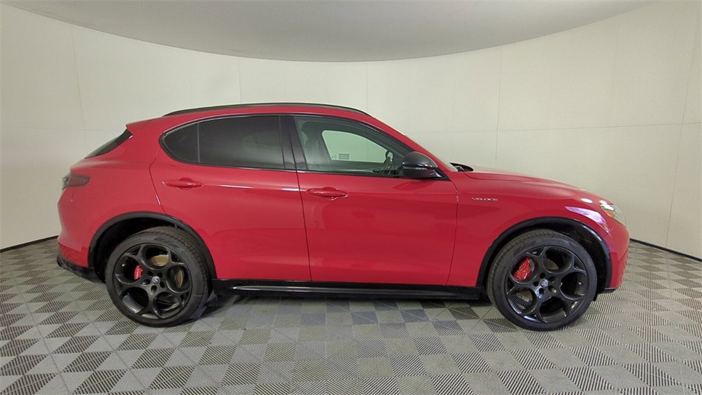 New 2025 Alfa Romeo Stelvio Sprint w/ Veloce Package image 3
