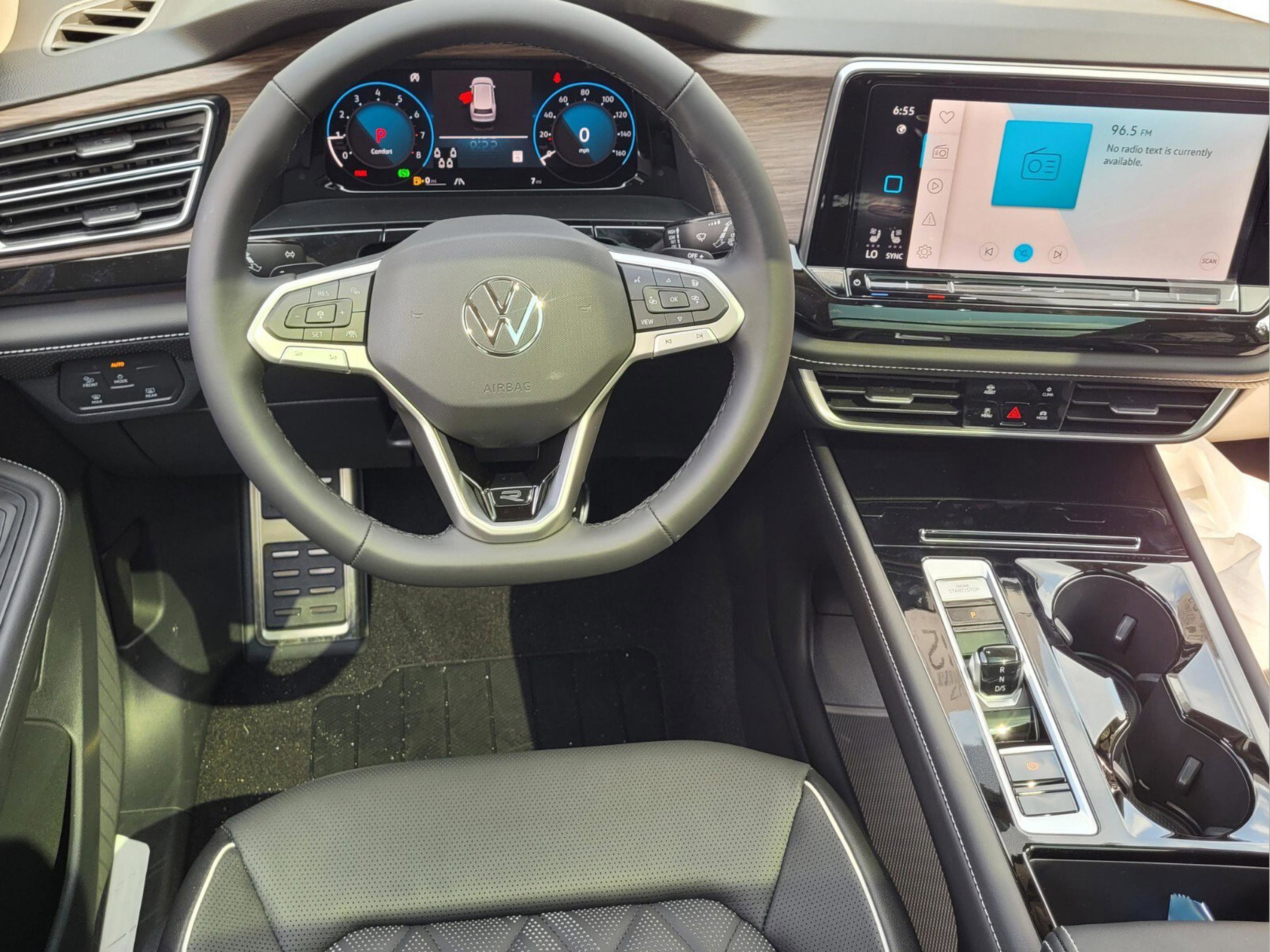 New 2026 Volkswagen Atlas SEL Premium R-Line image 10