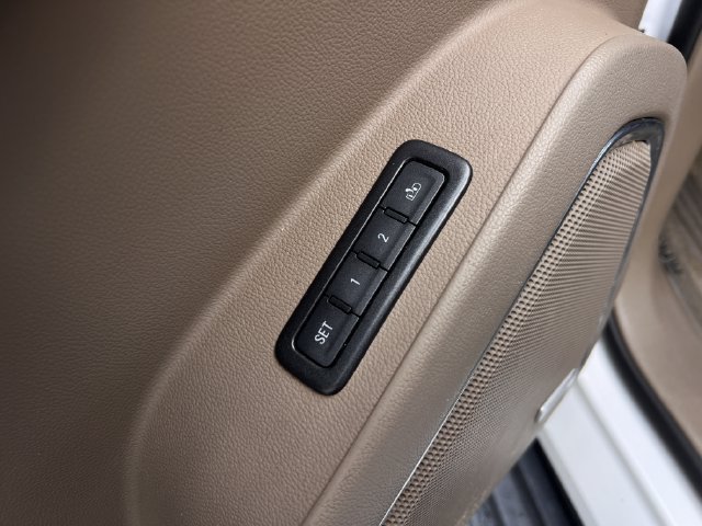Used 2018 Chevrolet Tahoe LT RWD image 12
