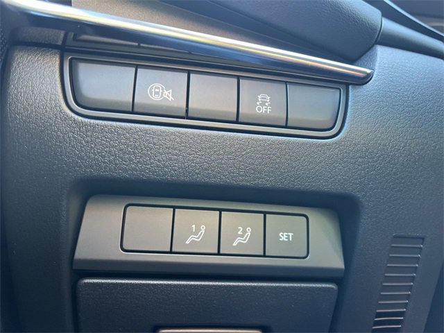 Certified 2025 MAZDA MAZDA3 Carbon w/ Appearance Package image 18