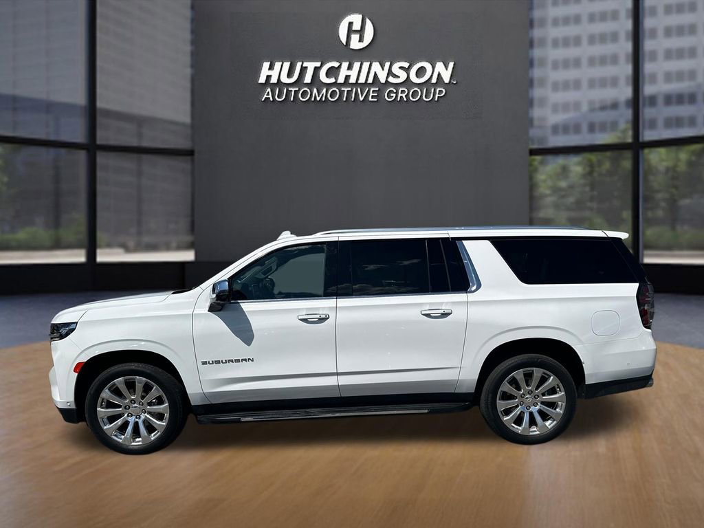 Used 2023 Chevrolet Suburban Premier w/ Advanced Technology Package RWD image 4