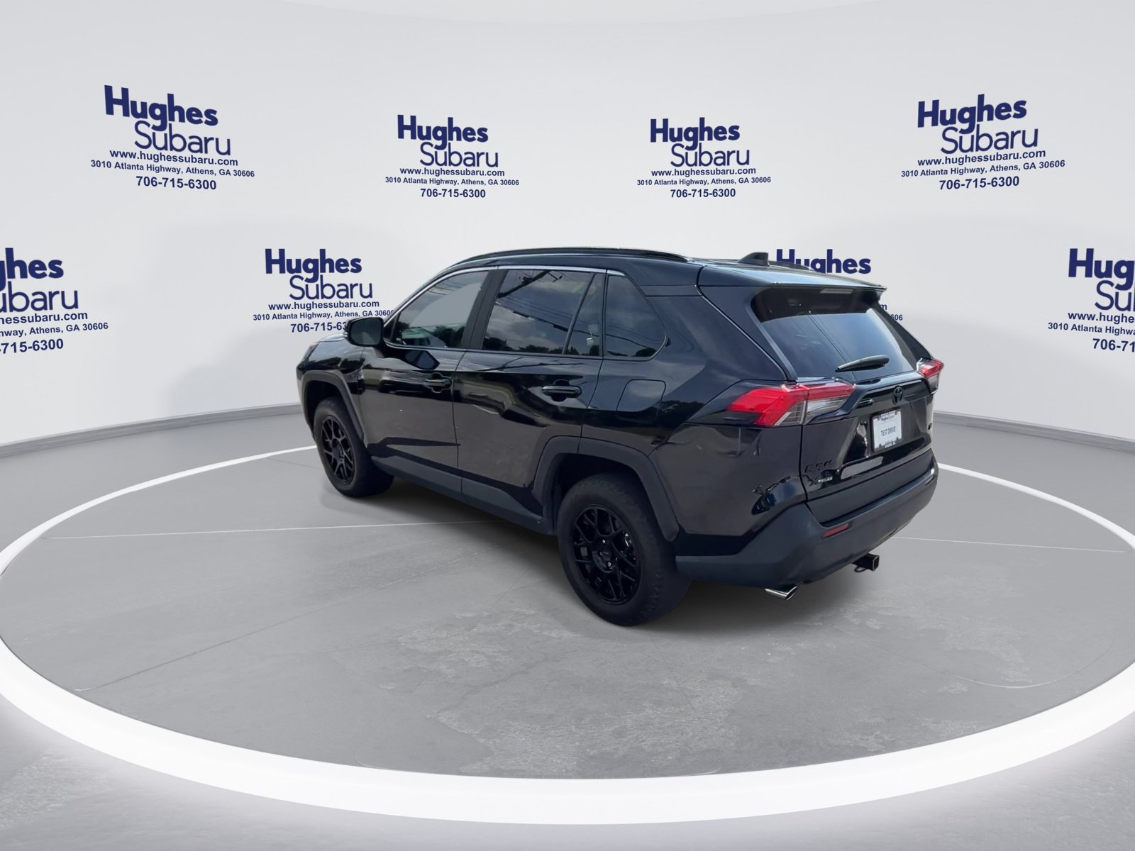 Used 2021 Toyota RAV4 XLE FWD image 8