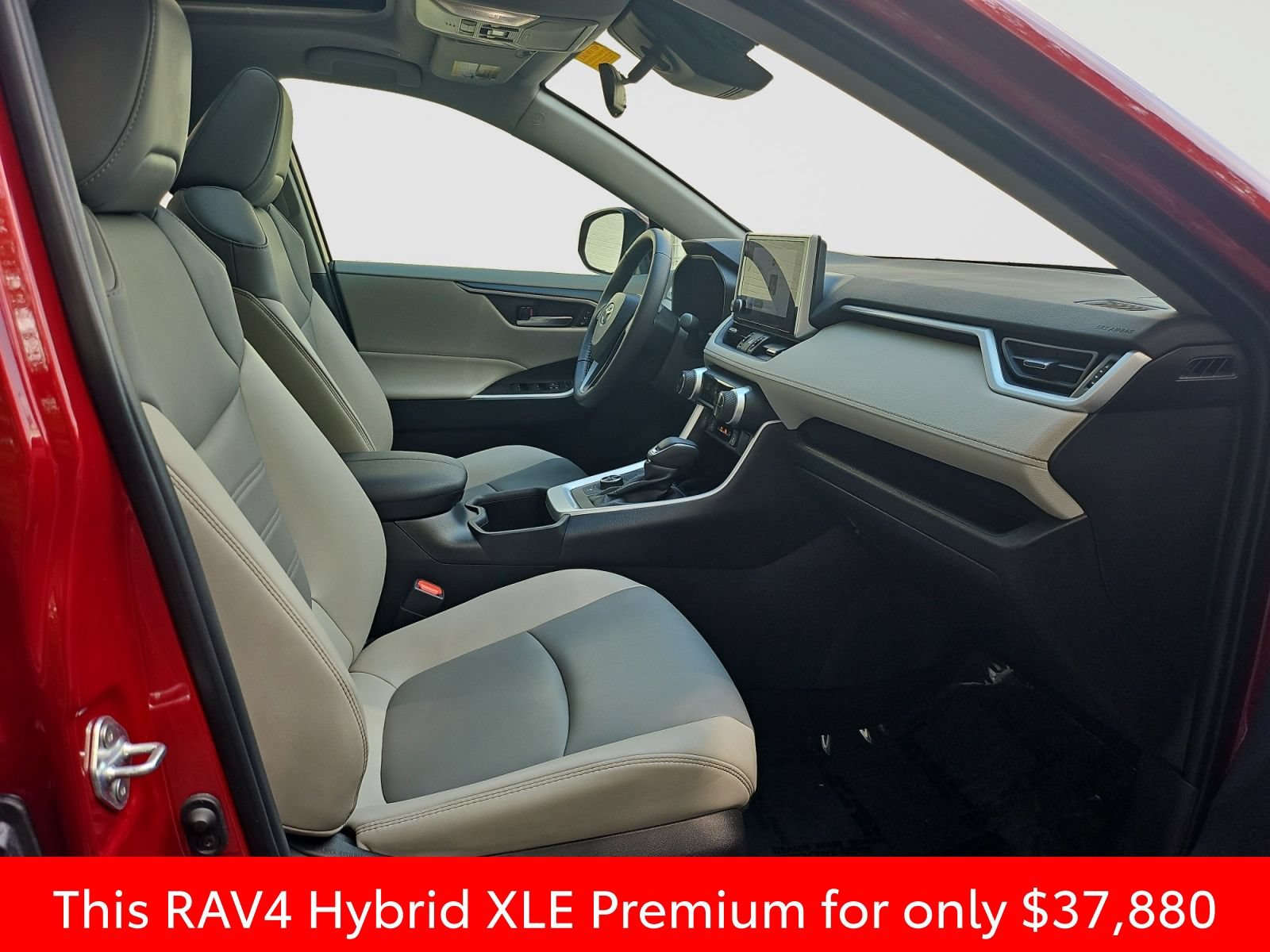Used 2023 Toyota RAV4 XLE Premium AWD/4WD image 17