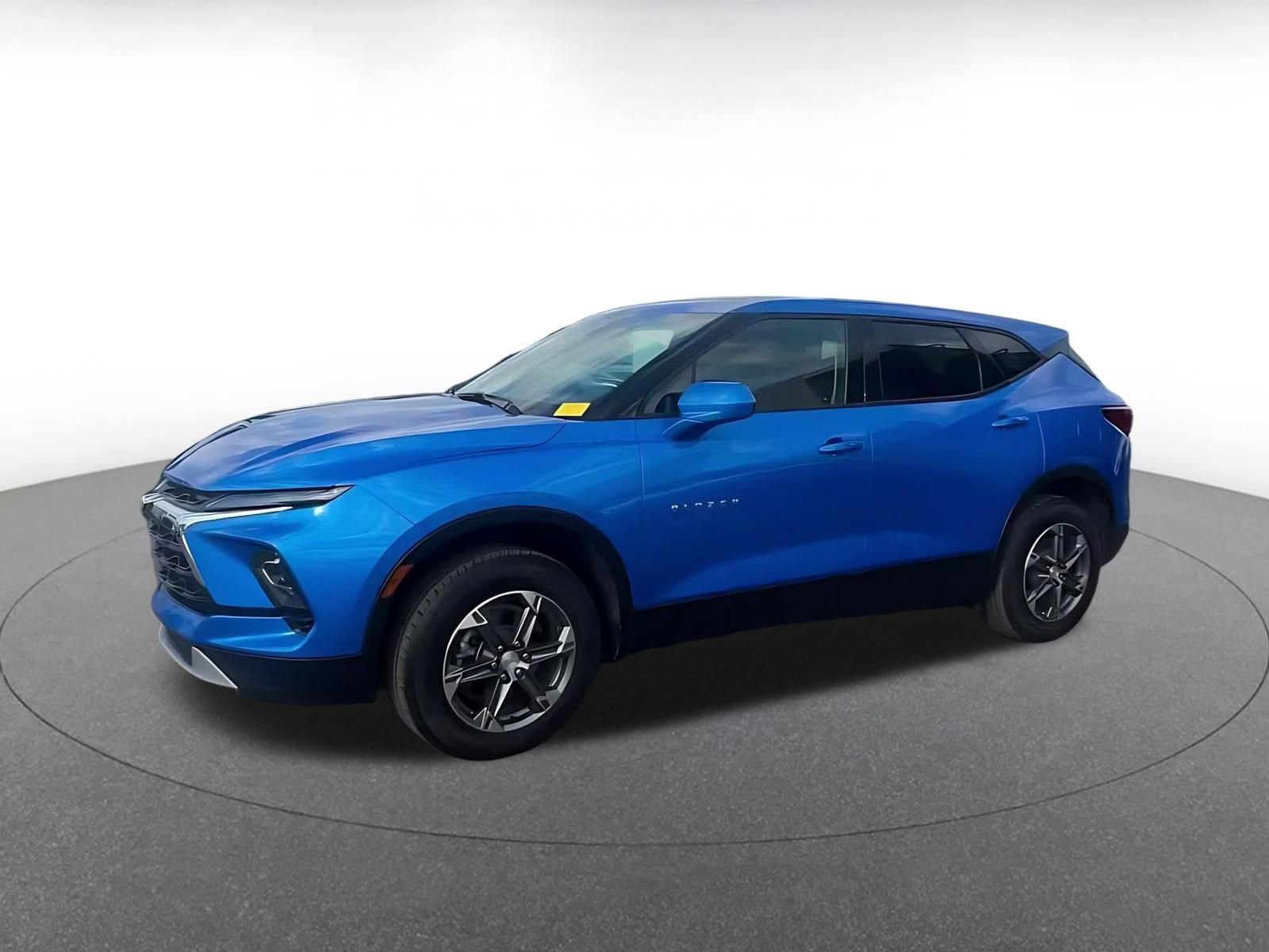 Used 2025 Chevrolet Blazer LT image 8