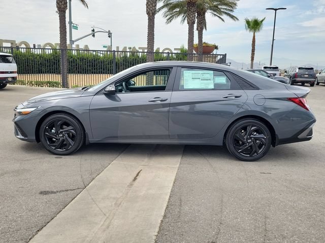 New 2026 Hyundai Elantra SEL Sport FWD image 31