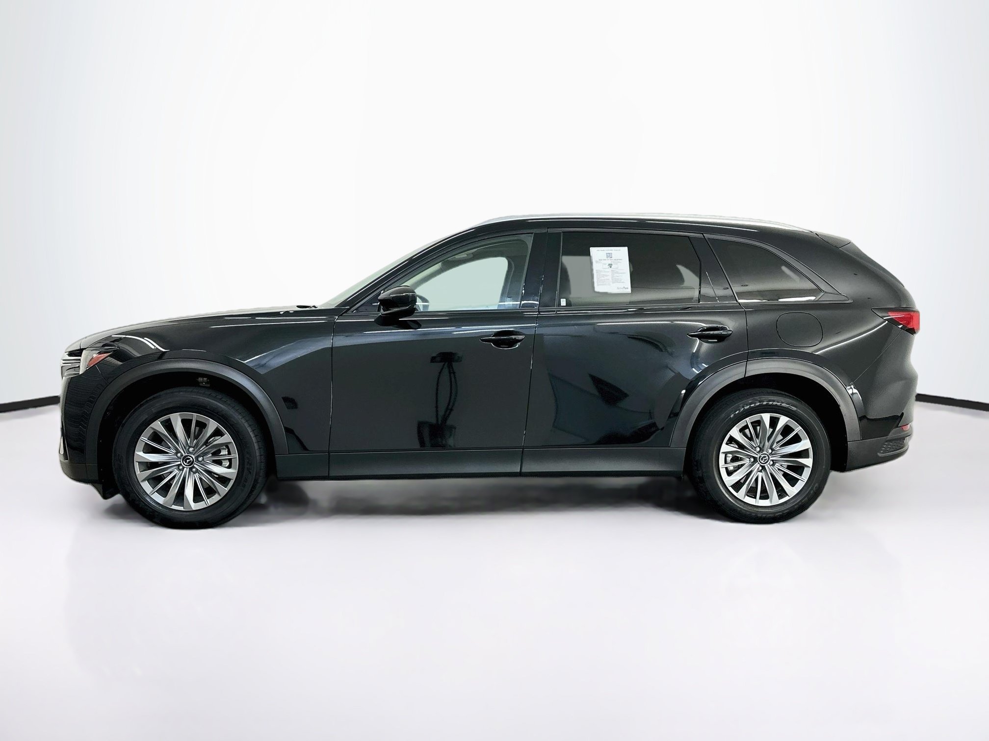 Used 2024 MAZDA CX-90 Plug-In Hybrid w/ Preferred AWD/4WD image 4