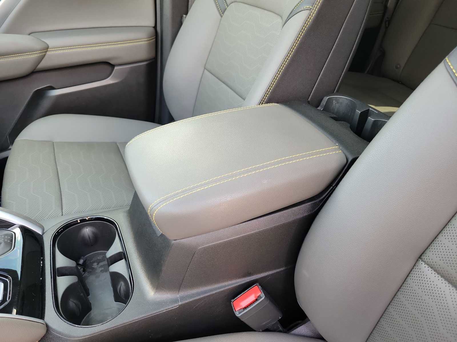 Used 2023 Chevrolet Colorado ZR2 w/ ZR2 Convenience Package III image 16