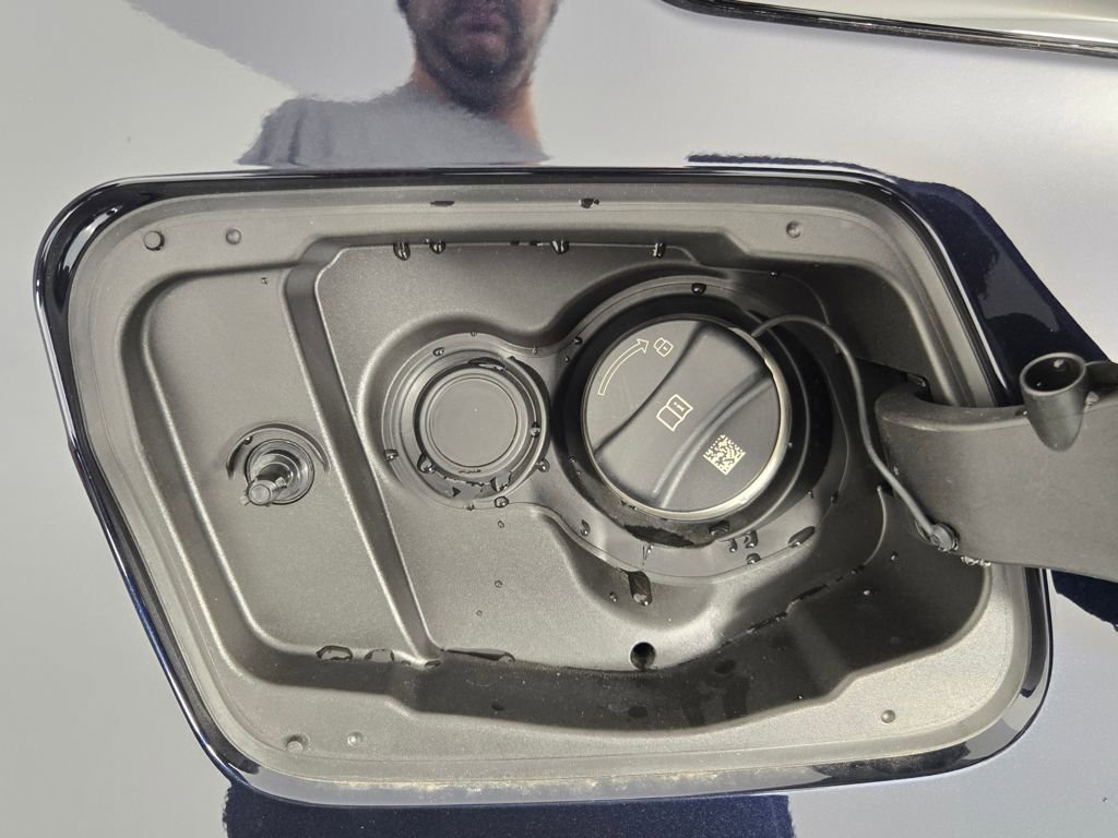 New 2026 BMW M5 w/ Executive Package image 24