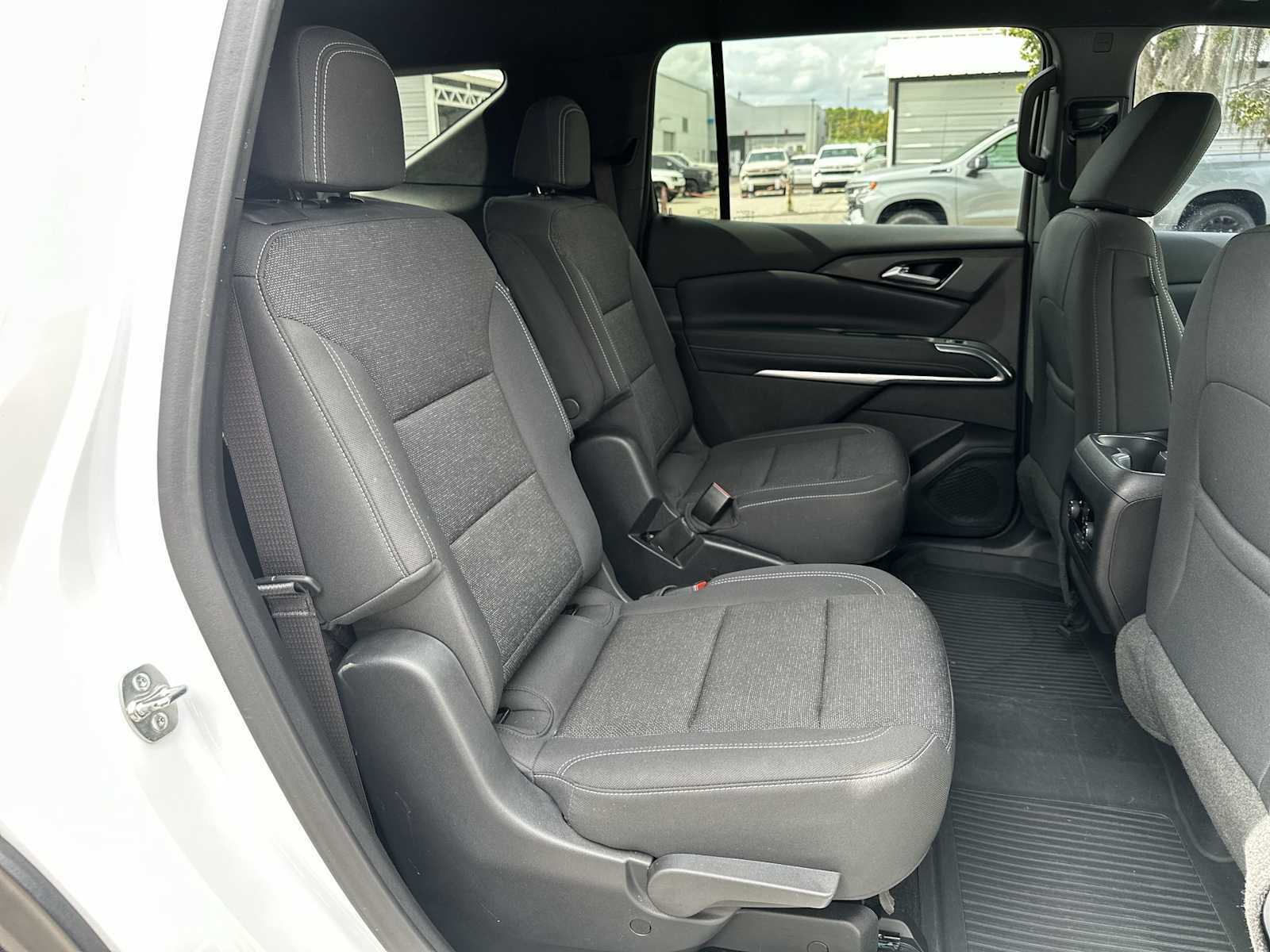 Certified 2024 Chevrolet Traverse LT w/ LPO, Floor Liner Package FWD image 18