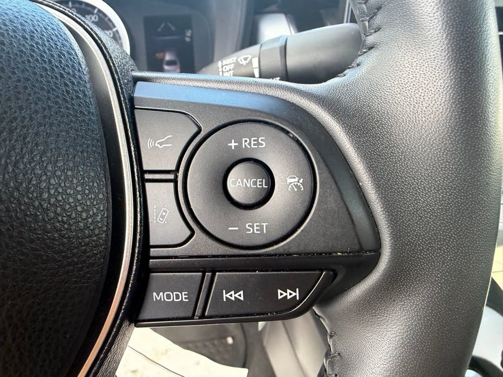 Used 2022 Toyota Corolla SE image 23