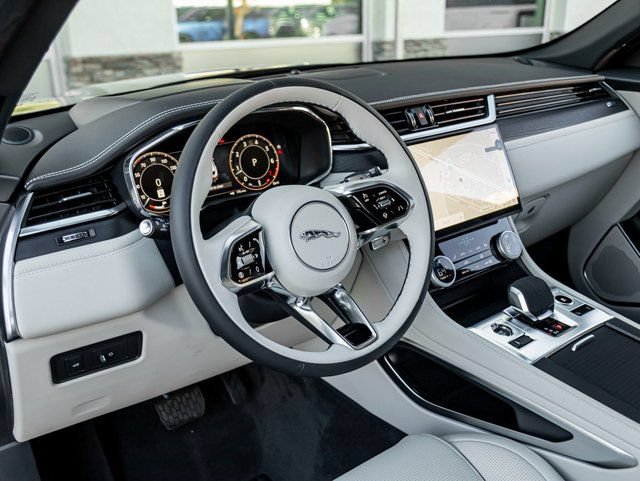 New 2026 Jaguar F-PACE R-Dynamic S AWD/4WD image 16