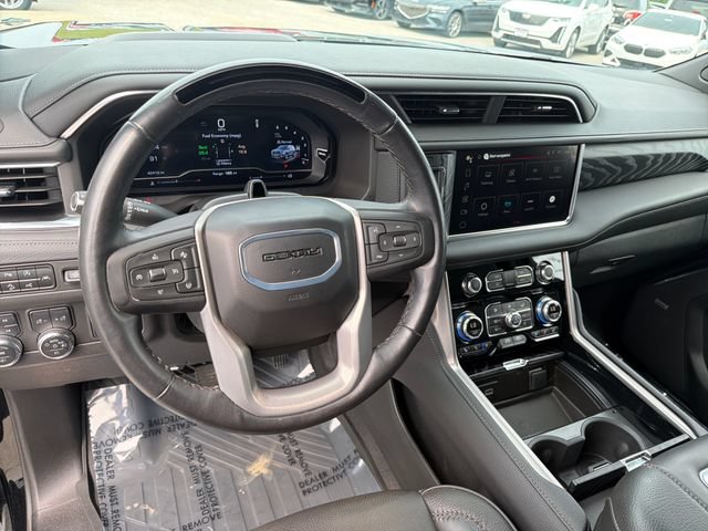 Used 2024 GMC Yukon XL Denali w/ Denali Reserve Package AWD/4WD image 13