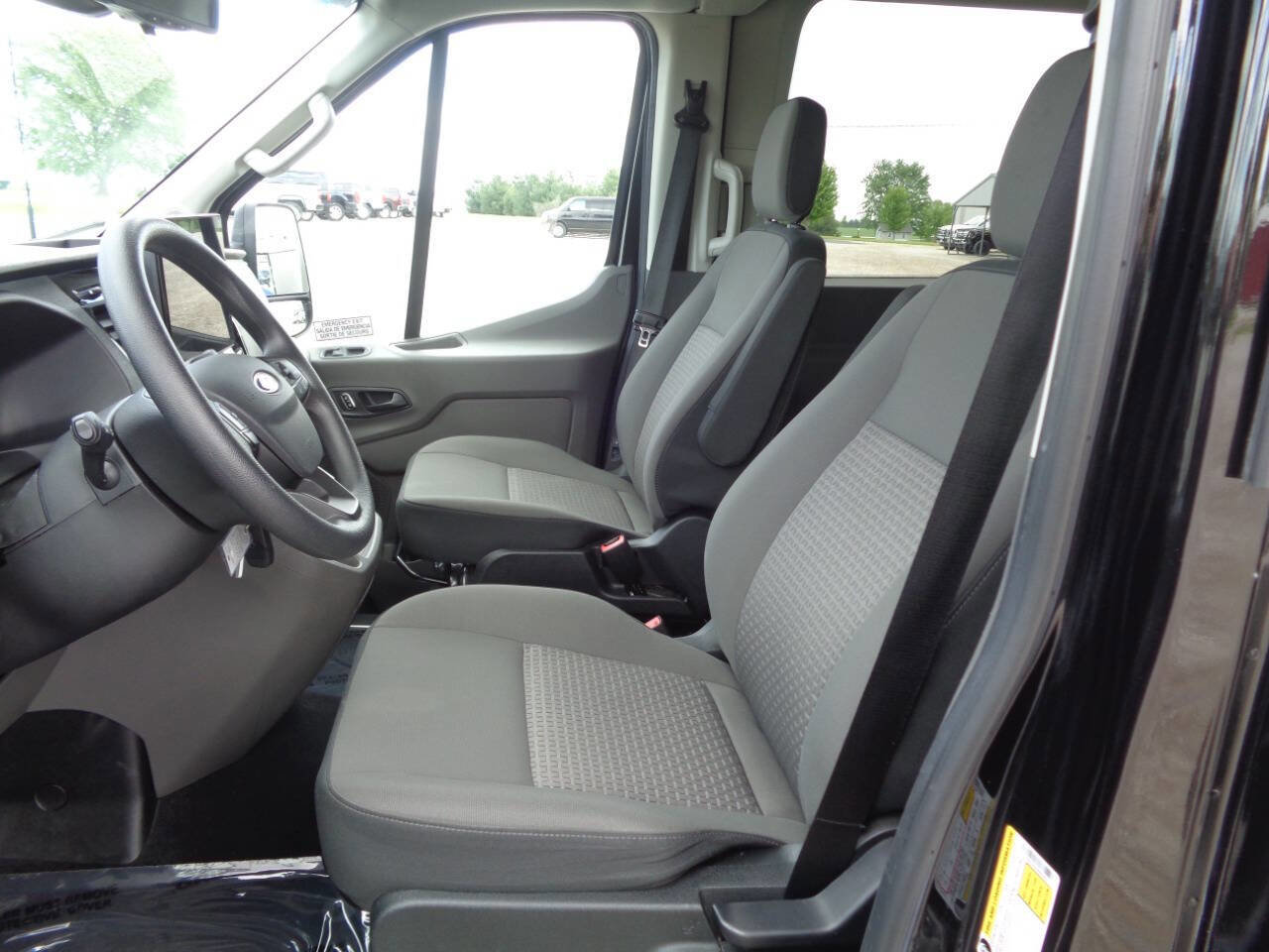 Used 2024 Ford Transit 350 XLT RWD image 10