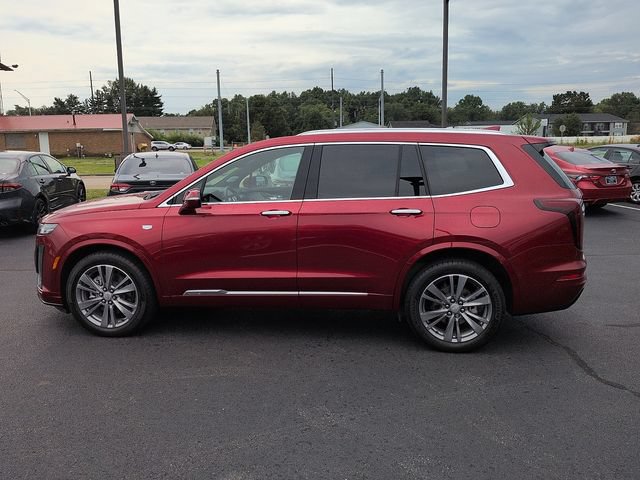 Used 2025 Cadillac XT6 Premium Luxury w/ Technology Package AWD/4WD image 4