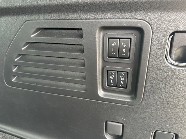 Used 2024 Chevrolet Traverse RS w/ LPO, Floor Liner Package image 64