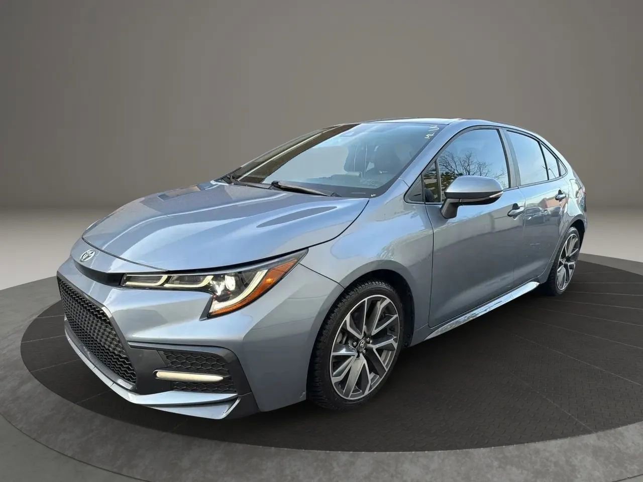 Used 2021 Toyota Corolla XSE image 1