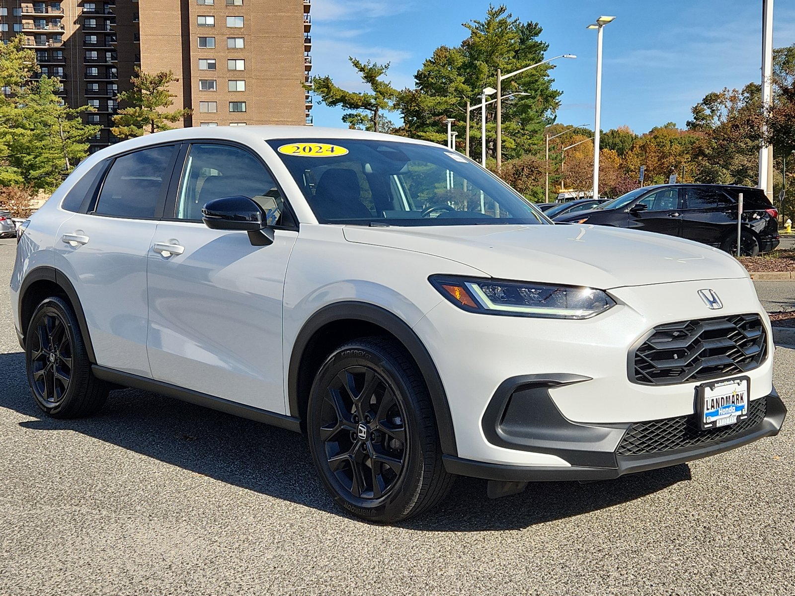 Used 2024 Honda HR-V Sport image 3