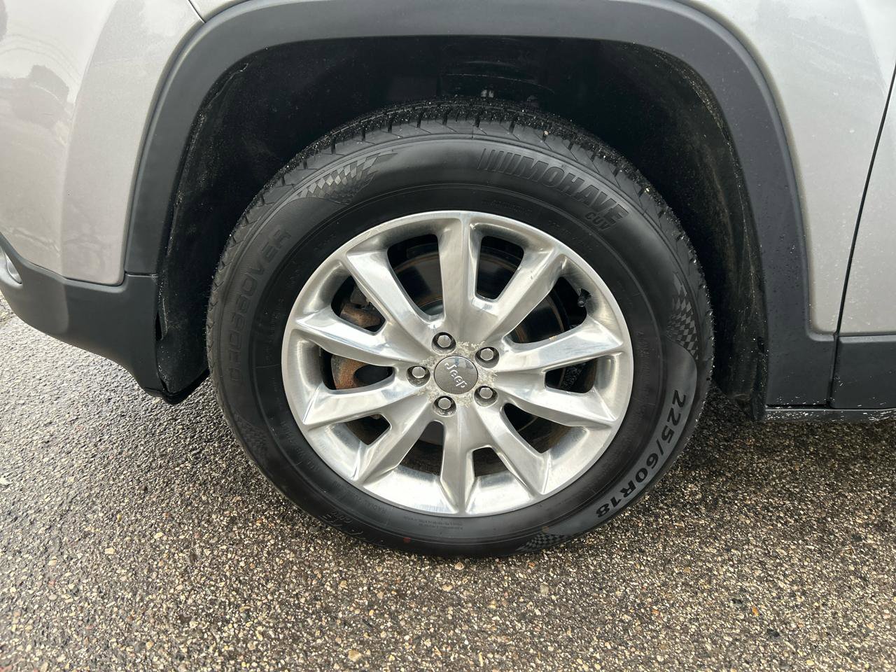 Used 2016 Jeep Cherokee Limited image 35