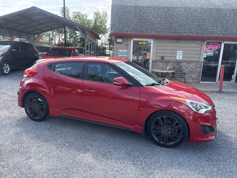 Used 2016 Hyundai Veloster Turbo FWD image 4