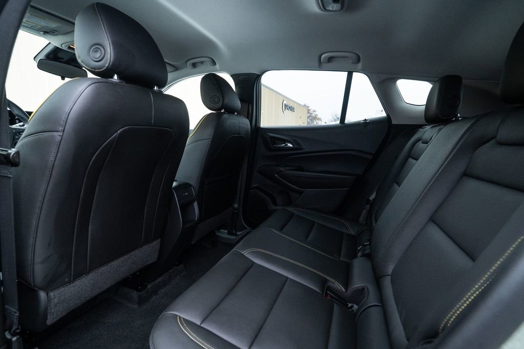 Used 2025 Chevrolet Trax ACTIV w/ Driver Confidence Package image 34