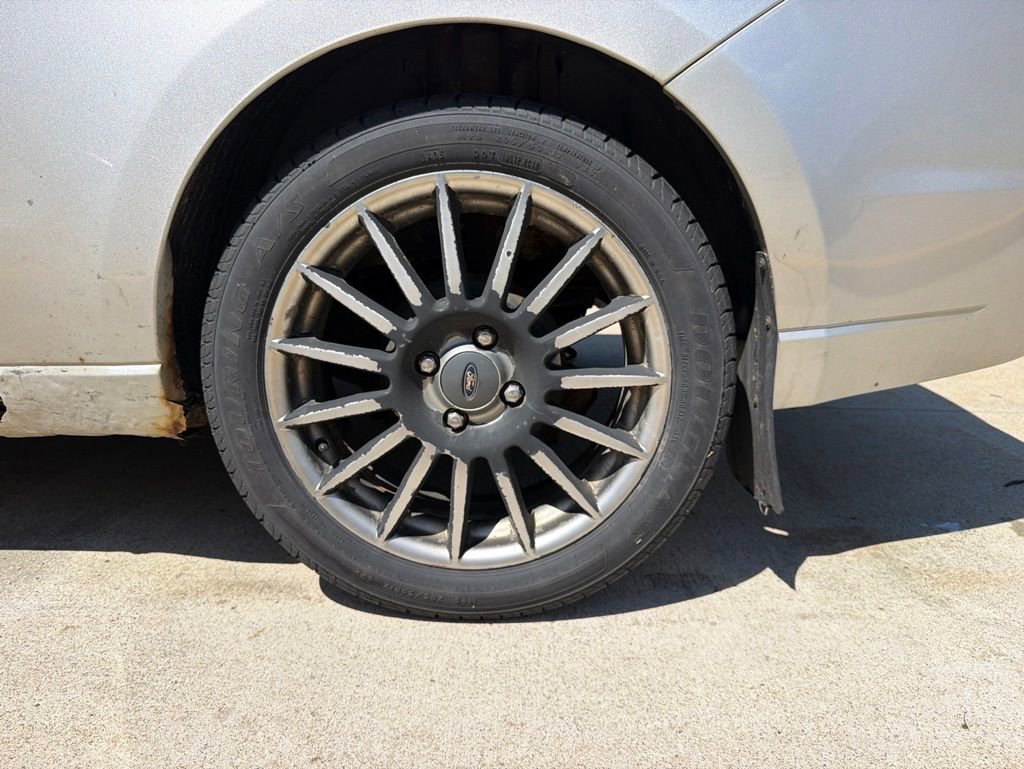 Used 2009 Ford Focus SES FWD image 9