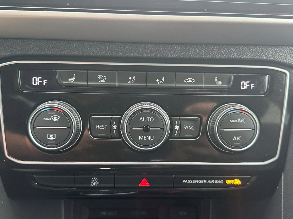 Used 2023 Volkswagen Atlas SE w/ Black Wheel Package AWD/4WD image 23