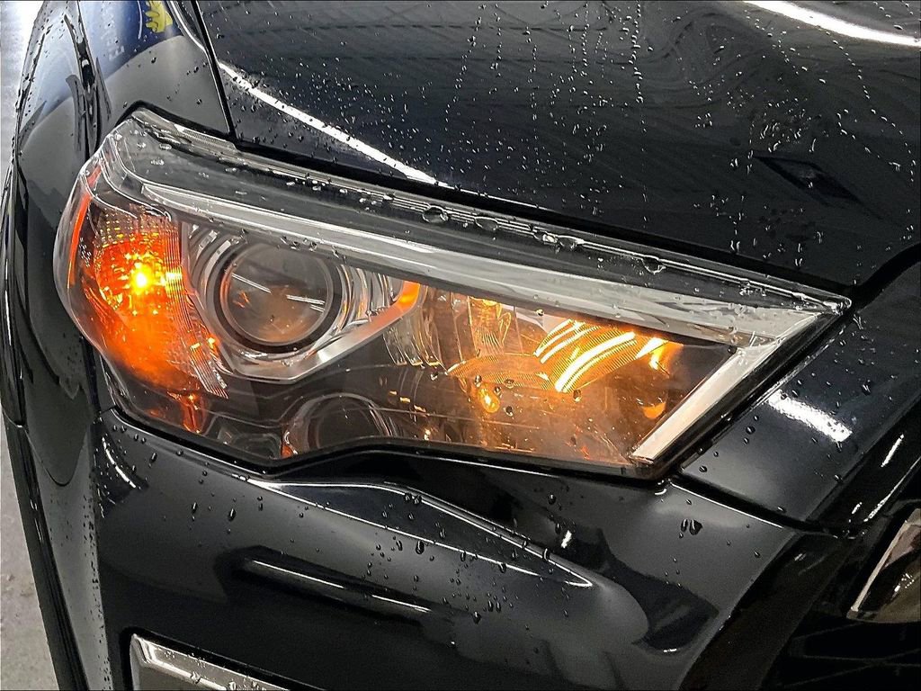 Used 2020 Toyota 4Runner Nightshade image 31