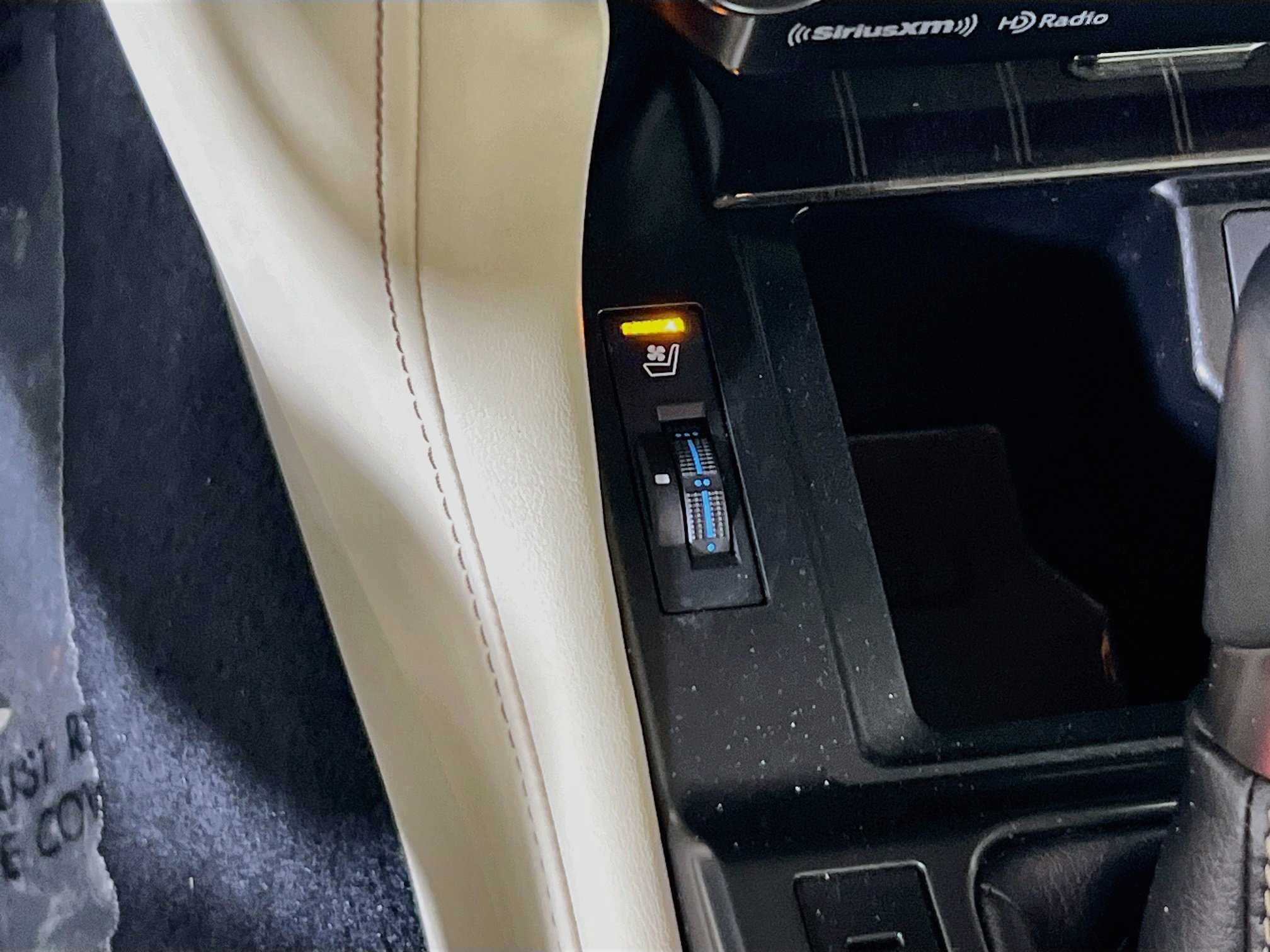 Used 2022 Lexus GX 460 Premium w/ Premium Package AWD/4WD image 20