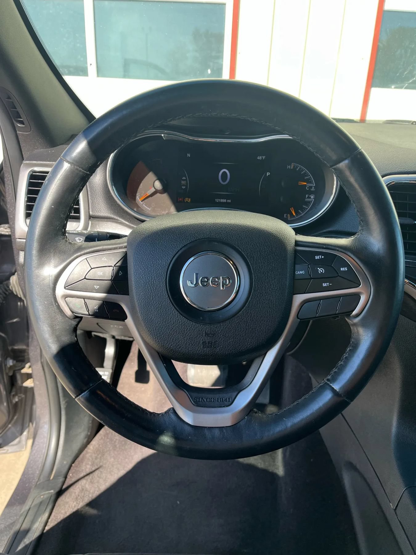 Used 2018 Jeep Grand Cherokee Altitude AWD/4WD image 7