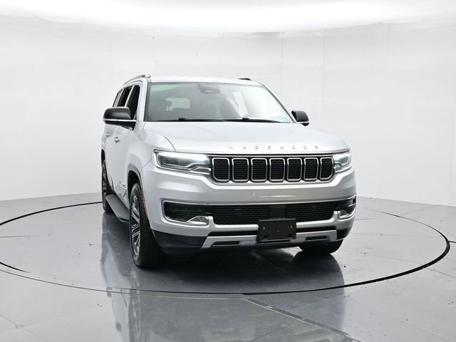 Used 2024 Jeep Wagoneer Series II w/ Flexible Seating Group image 4