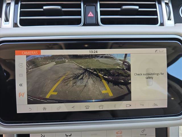 Used 2018 Land Rover Range Rover HSE image 24