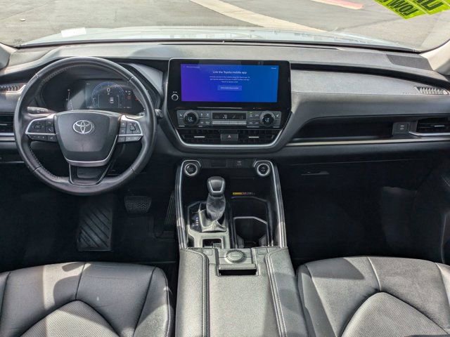 Used 2024 Toyota Grand Highlander XLE image 14